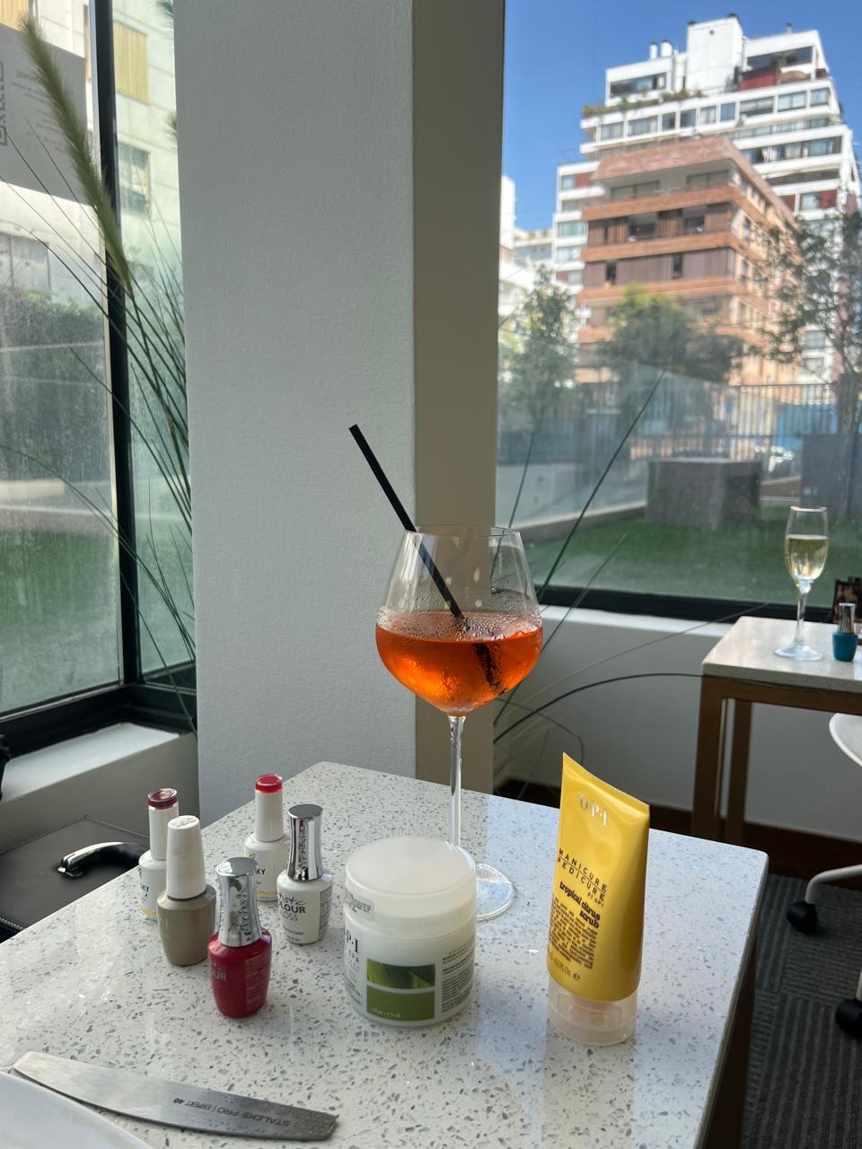 💅 Taller de Manicure & Copas en Bonnie
